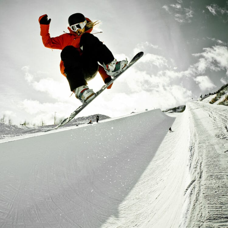 Hannah Teter Jump High and sleeps on a FloBed